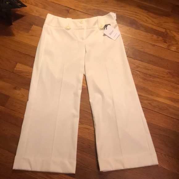 Express Pants - Gorgeous white express capris